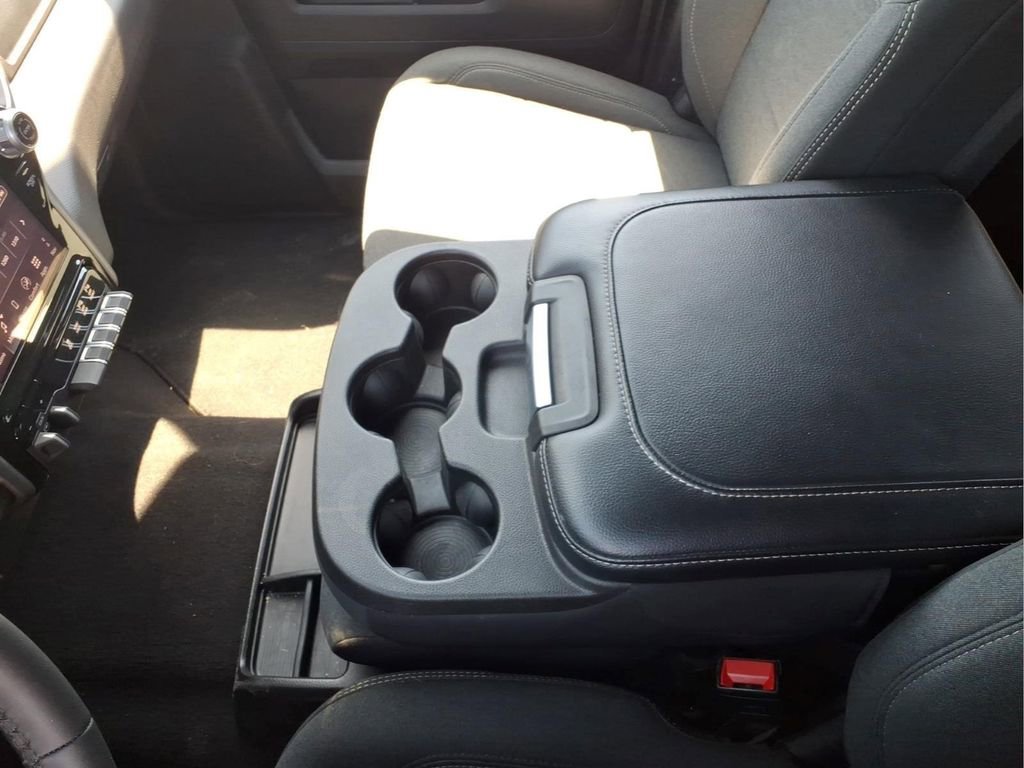 Used 2025 RAM 2500 Big Horn AWD/4WD image 12