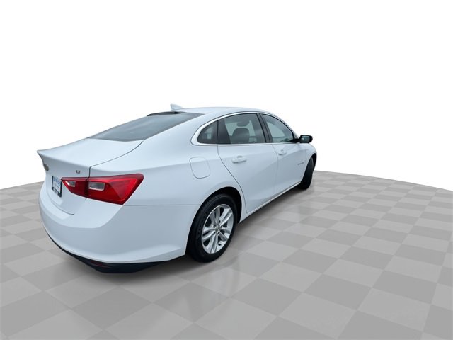 Certified 2017 Chevrolet Malibu LT w/ Leather Package image 8