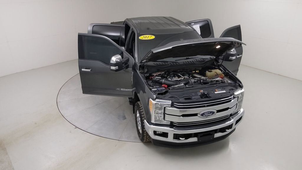 Used 2017 Ford F350 Lariat w/ Chrome Package image 48