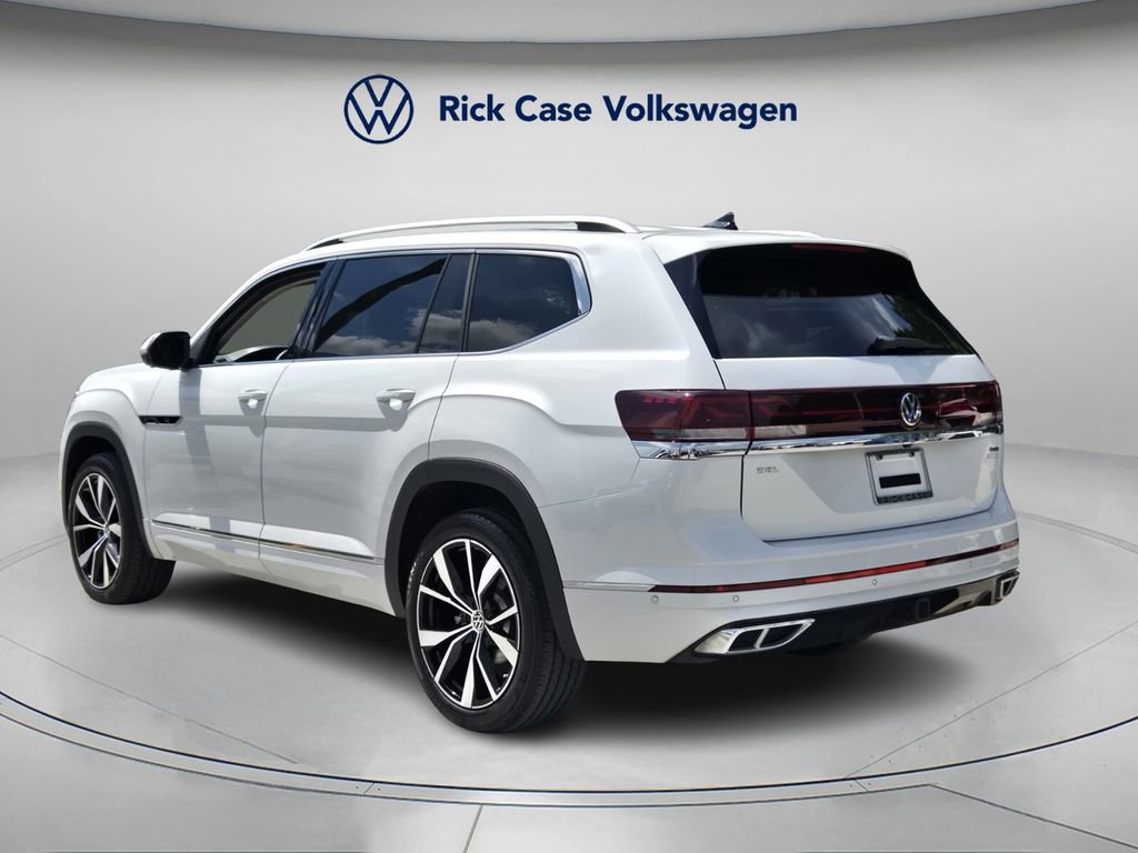 Used 2024 Volkswagen Atlas SEL Premium R-Line image 7