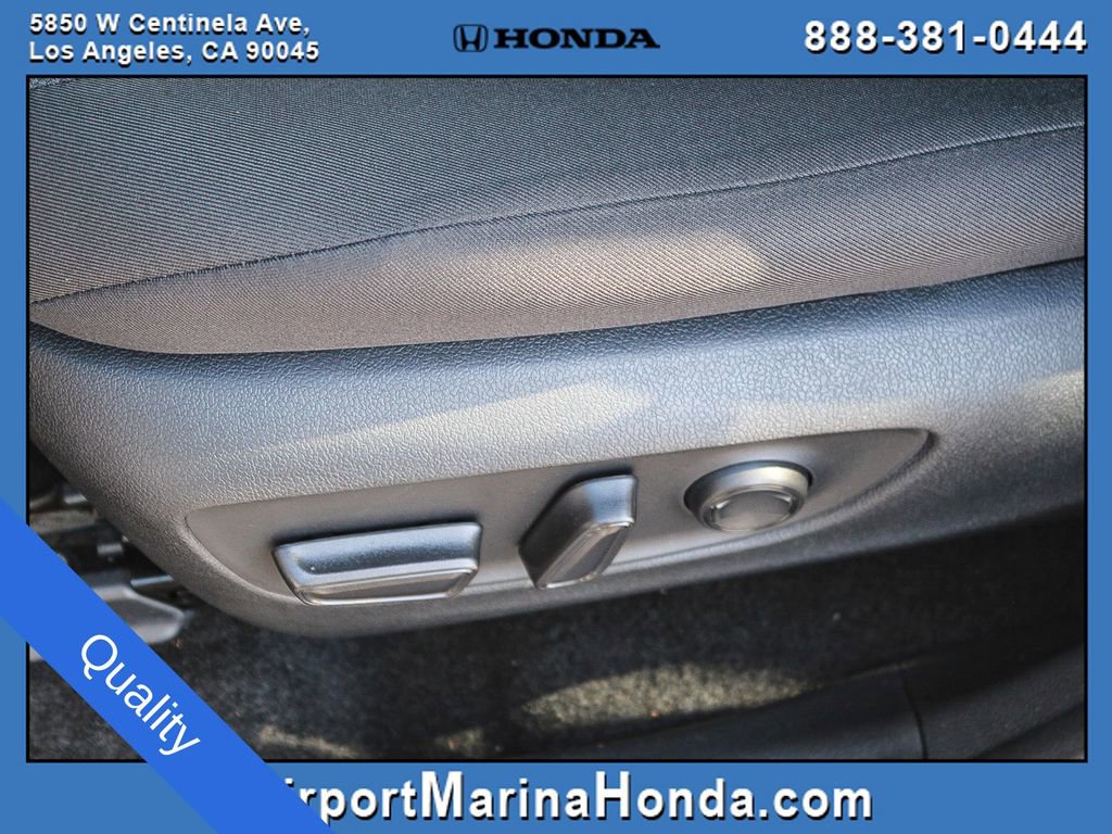 Used 2024 Toyota RAV4 XLE w/ Convenience Package image 17