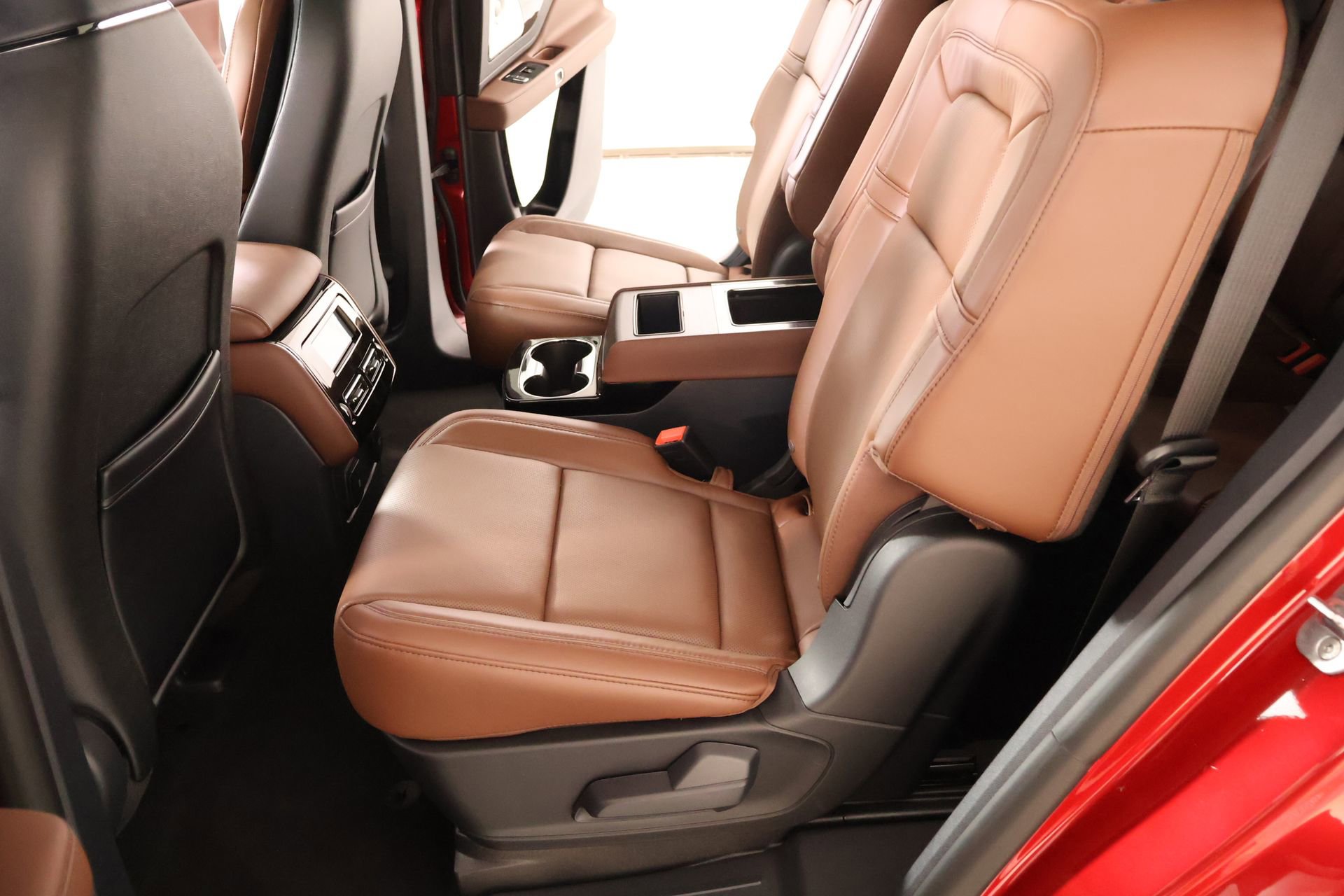 New 2026 Lincoln Aviator Reserve AWD/4WD image 12