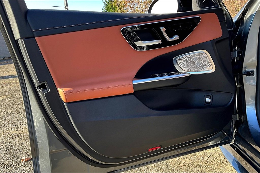 Used 2024 Mercedes-Benz C 300 4MATIC Sedan image 18