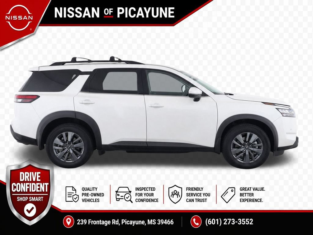 Used 2022 Nissan Pathfinder SV FWD image 8