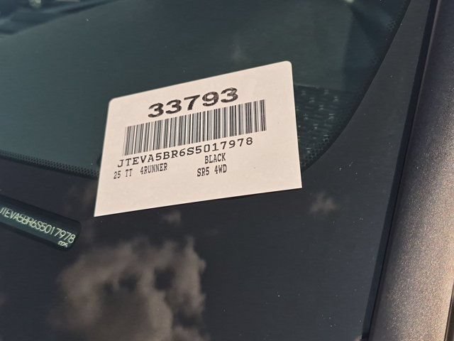 Certified 2025 Toyota 4Runner SR5 AWD/4WD image 18