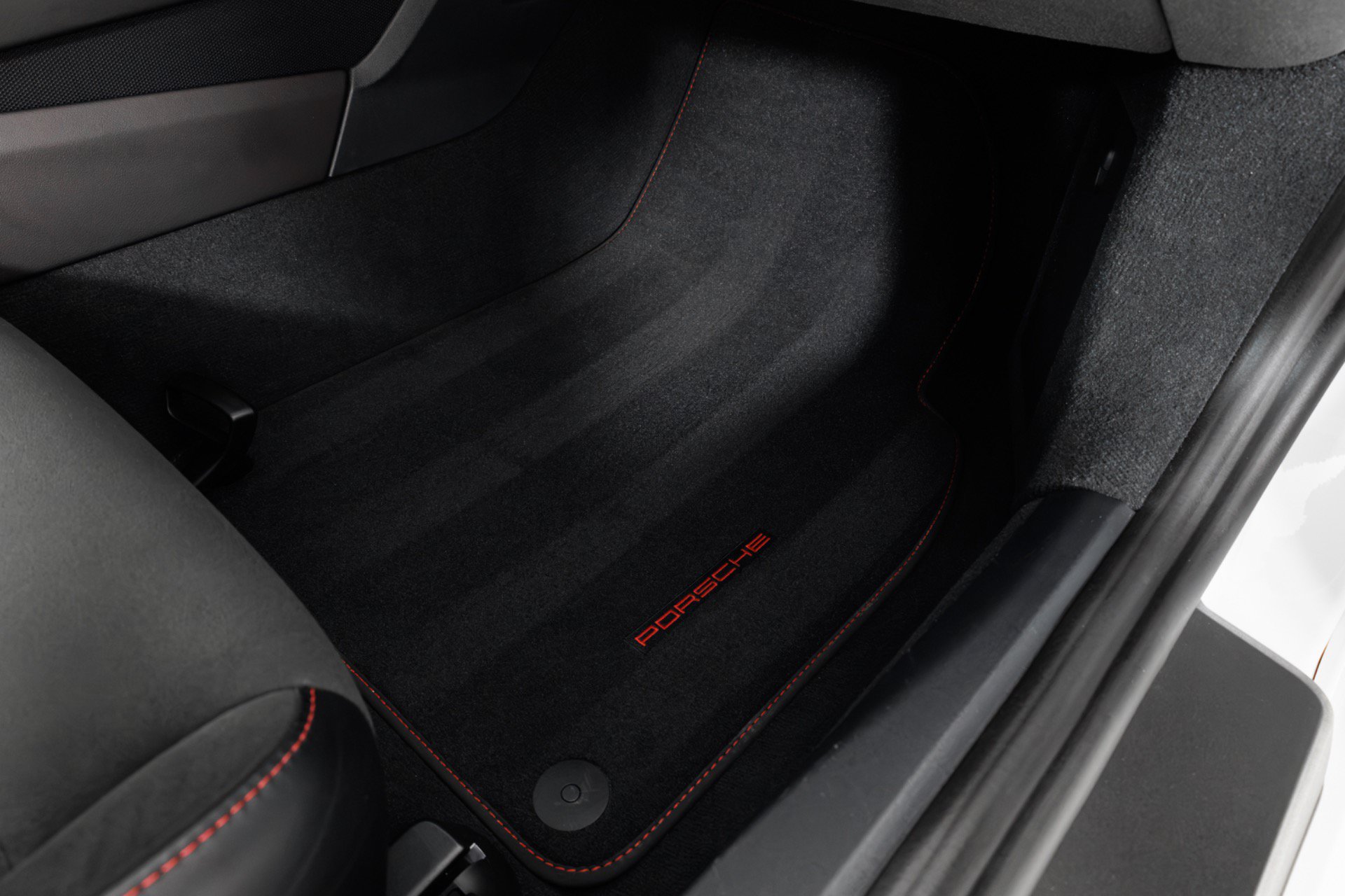 Used 2022 Porsche 718 Cayman GTS RWD image 40