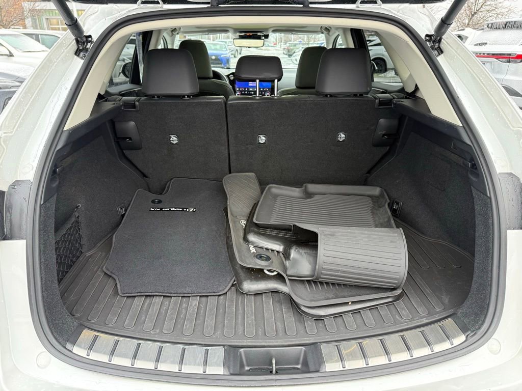 Used 2022 Lexus NX 350h AWD w/ Vision Package image 17