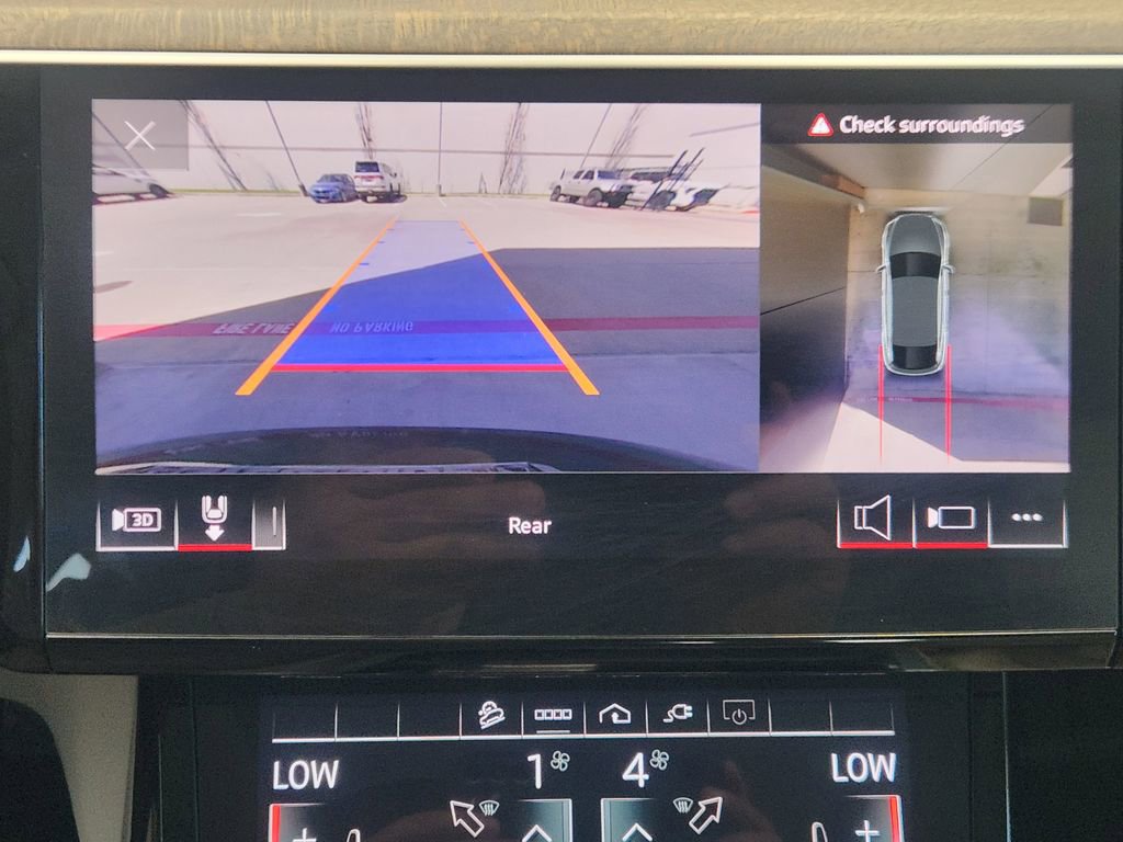 Used 2021 Audi e-tron Premium Plus w/ Premium Plus Package image 17