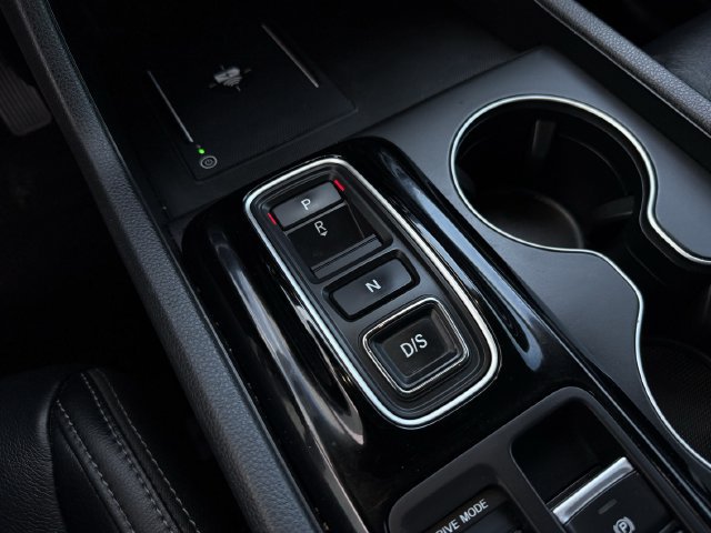 Used 2025 Honda Pilot EX-L image 17