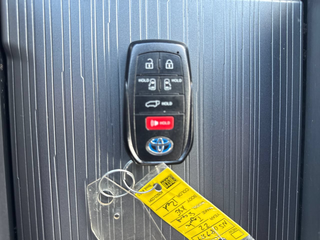 Used 2022 Toyota Sienna XSE FWD image 26