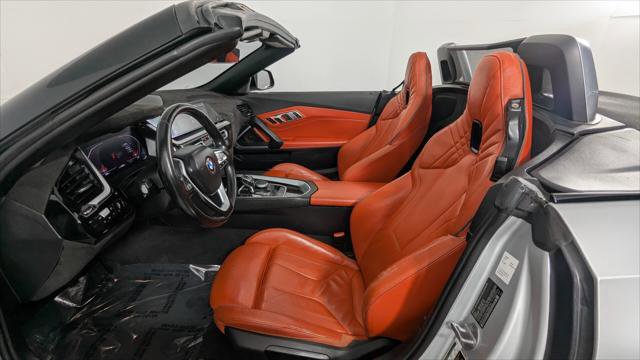 Used 2020 BMW Z4 sDrive30i w/ Convenience Package image 16