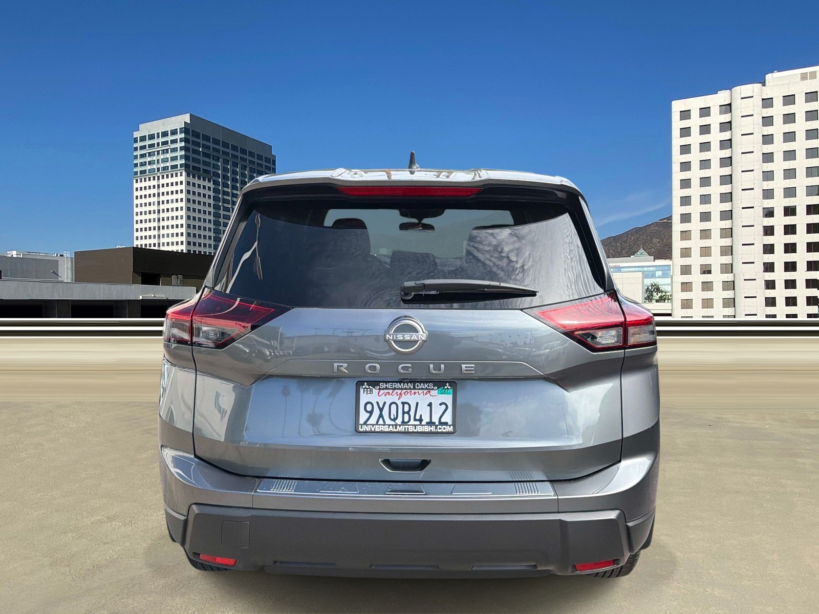 Used 2026 Nissan Rogue SV FWD image 4
