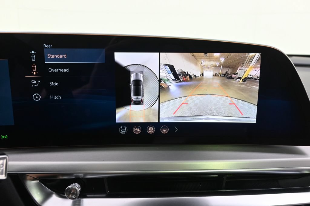New 2026 Cadillac Lyriq Luxury w/ LPO, Floor Liner Package AWD/4WD image 29