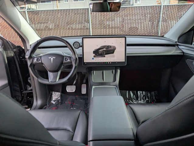 Used 2023 Tesla Model Y Performance image 15