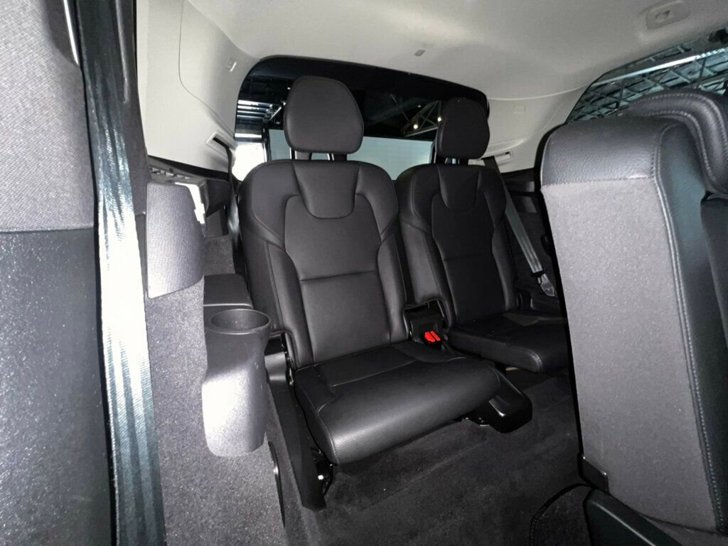 Used 2024 Volvo XC90 T8 Plus w/ Protection Package Premier image 18