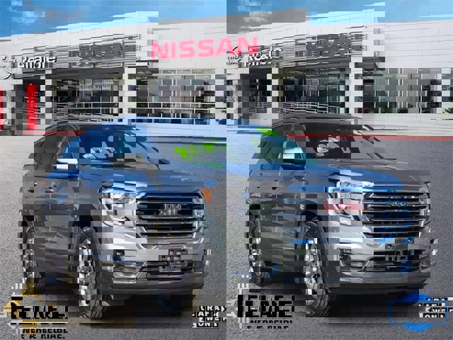 Used 2024 GMC Terrain SLT