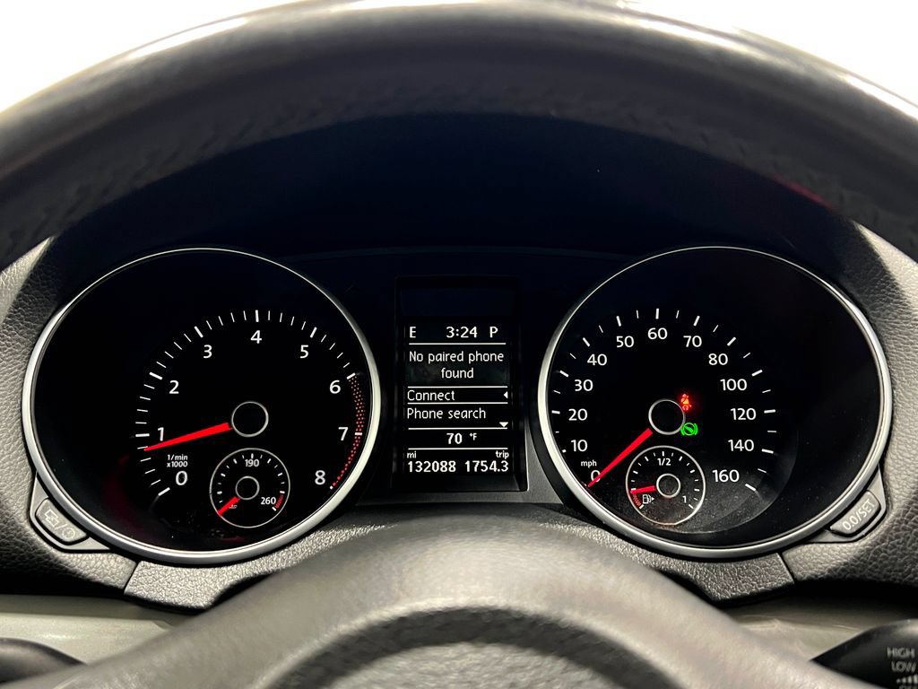 Used 2013 Volkswagen Golf 4-Door FWD image 21
