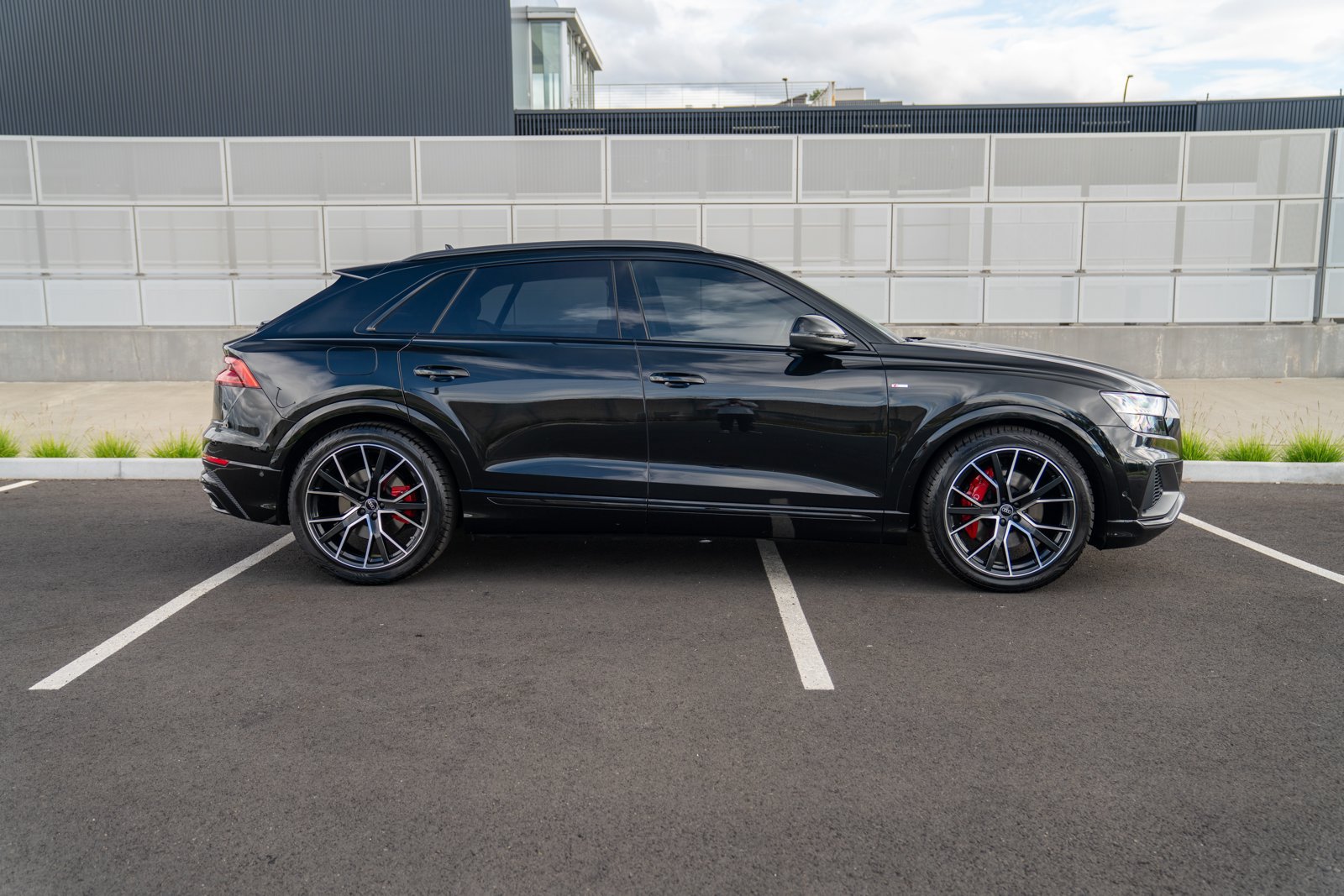 Used 2022 Audi Q8 Prestige AWD/4WD image 8