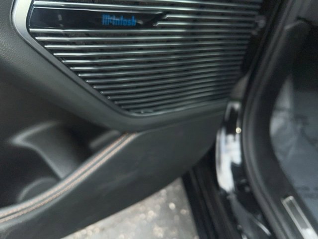 Used 2024 Jeep Grand Cherokee L Summit image 13