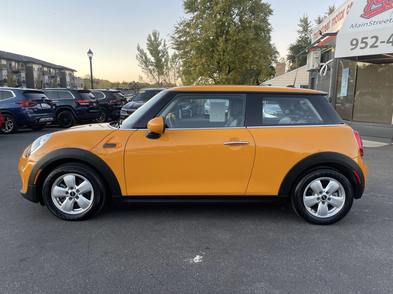 Used 2014 MINI Cooper 2-Door Hardtop image 3