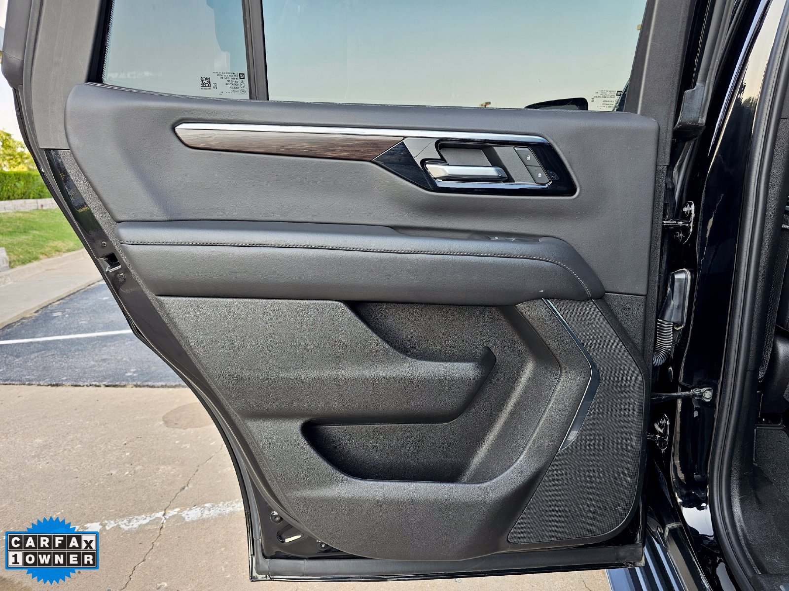 Used 2025 Chevrolet Tahoe LT AWD/4WD image 27
