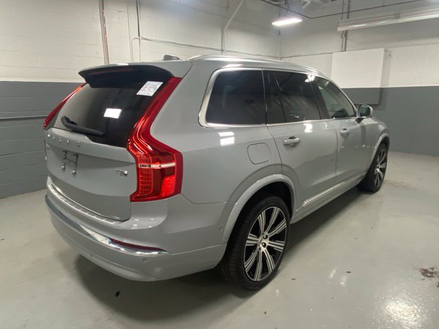 Used 2025 Volvo XC90 T8 Plus w/ Protection Package Premier AWD/4WD image 3