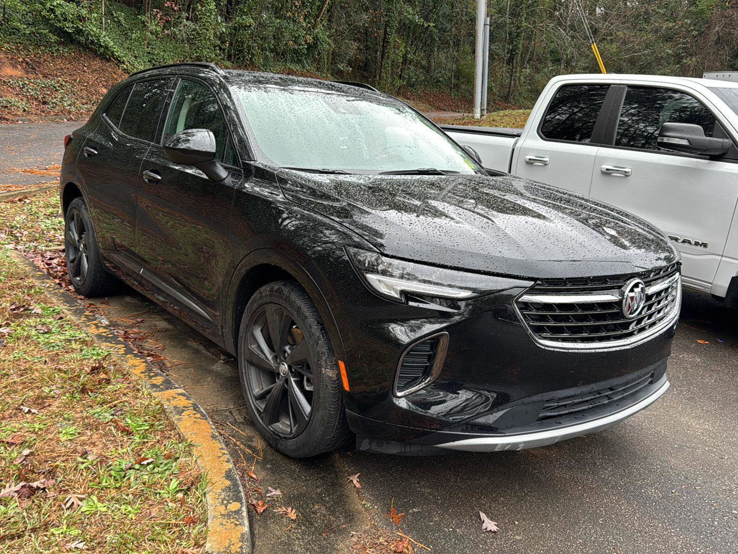 Certified 2022 Buick Envision Essence w/ Sport Touring Package image 4