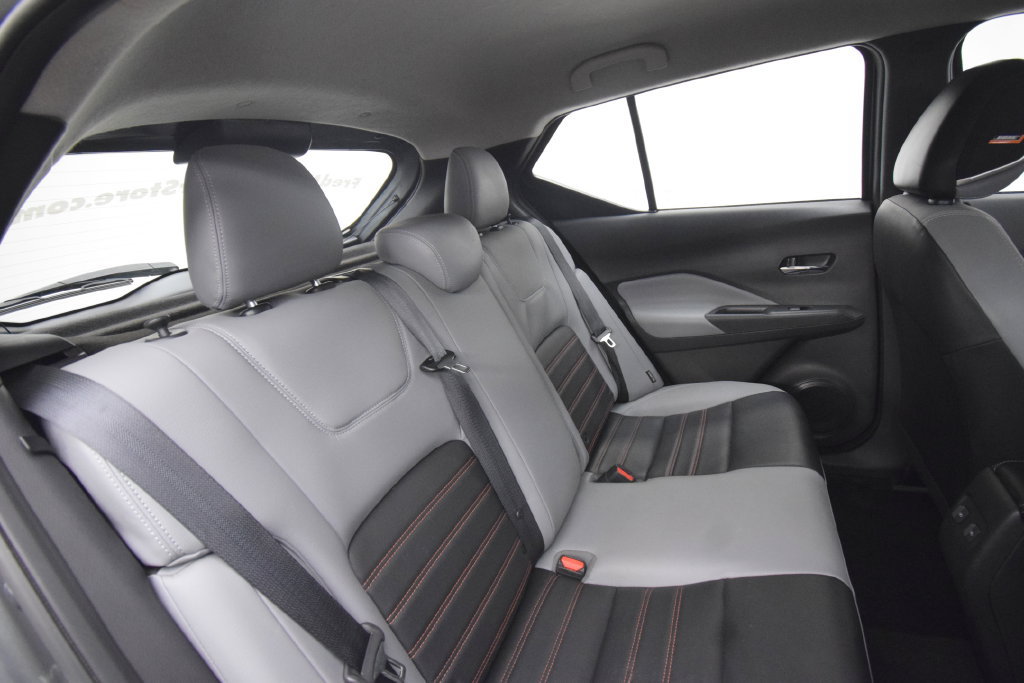 Used 2021 Nissan Kicks SR w/ SR Premium Package FWD image 18