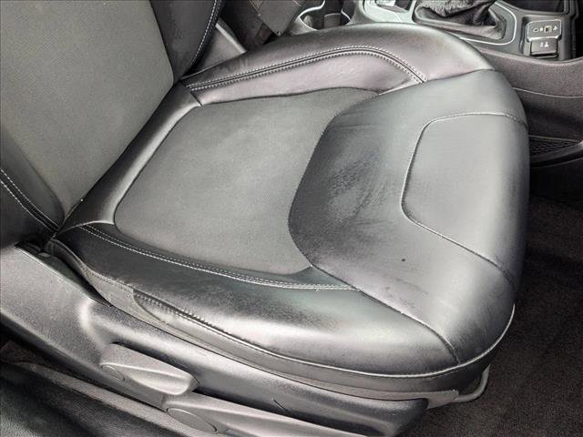 Used 2019 Jeep Cherokee Latitude Plus image 22