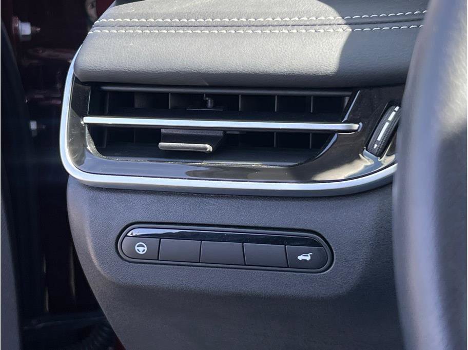 Used 2023 INFINITI QX60 Luxe w/ Cargo Package image 18