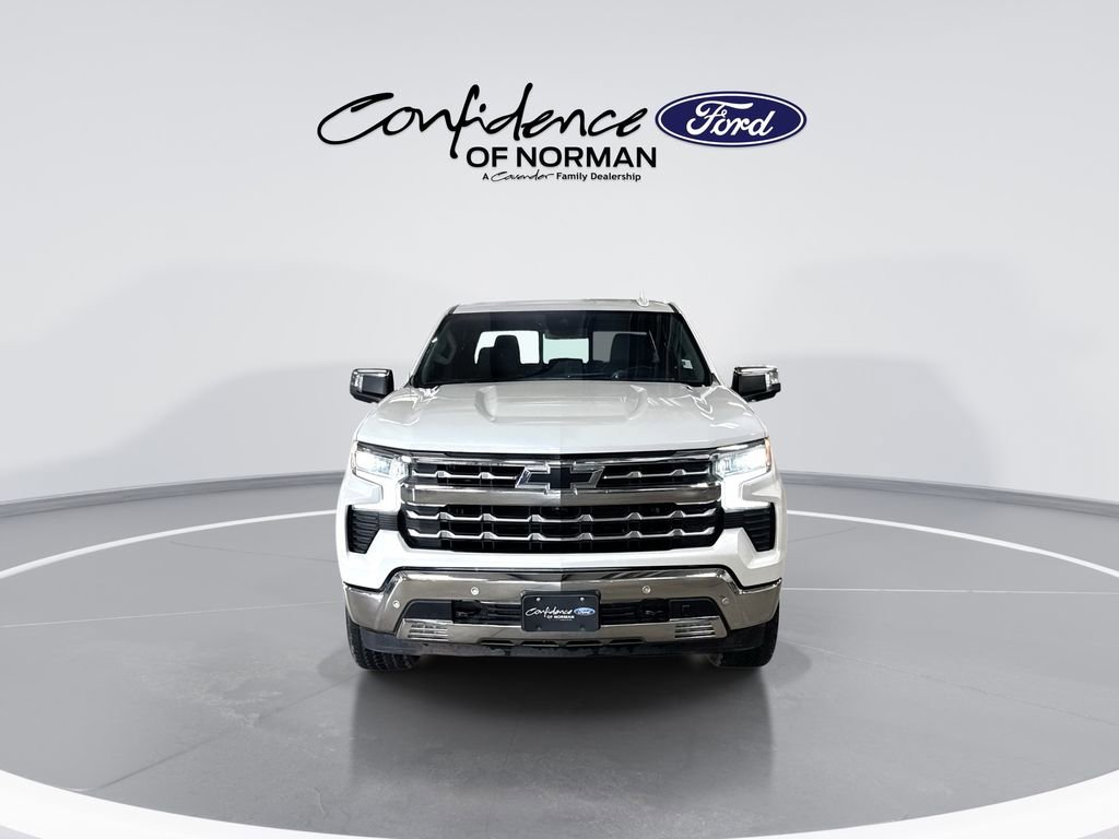 Used 2023 Chevrolet Silverado 1500 LTZ w/ LTZ Convenience Package II AWD/4WD image 2