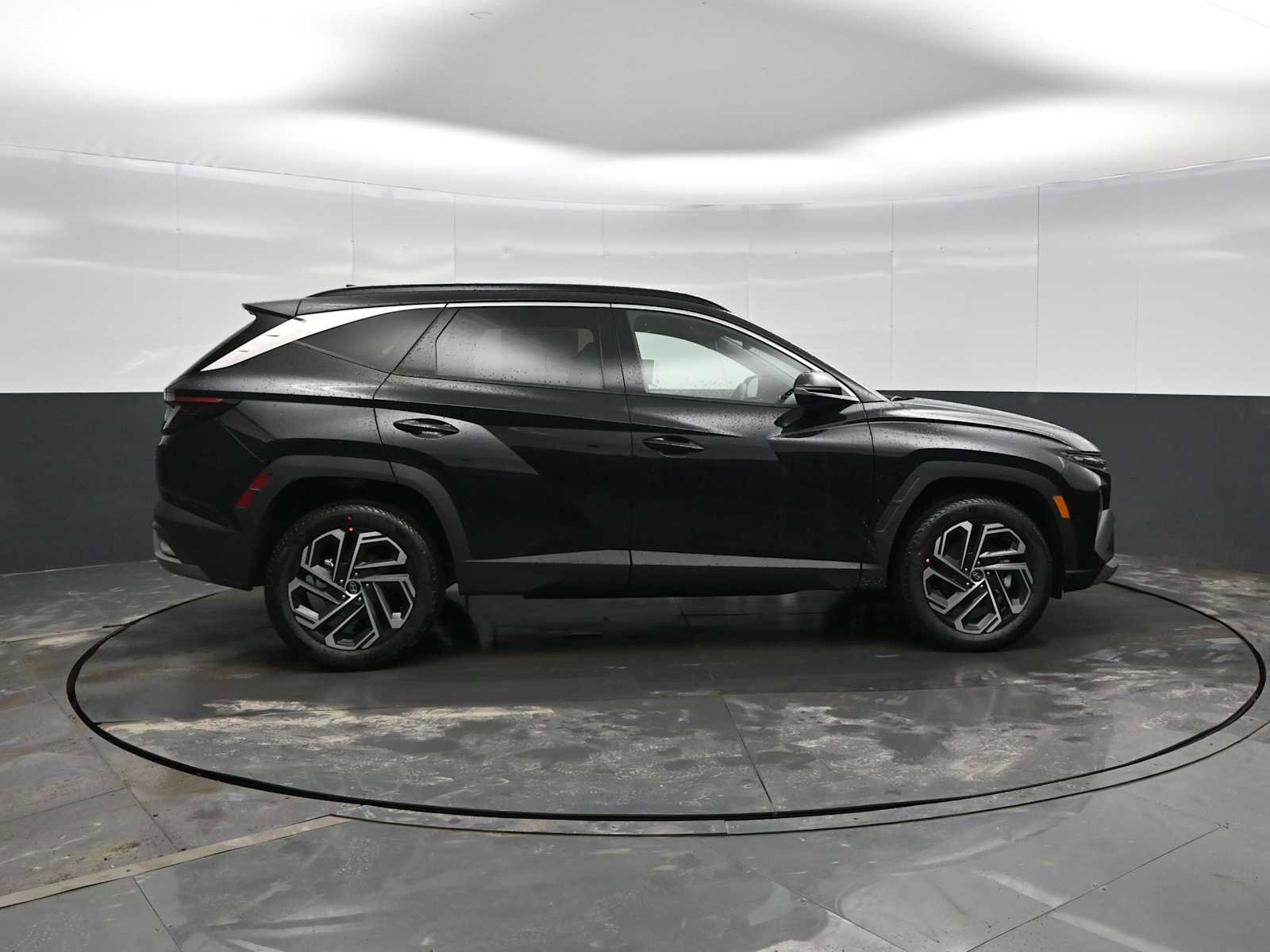 New 2026 Hyundai Tucson Limited image 9