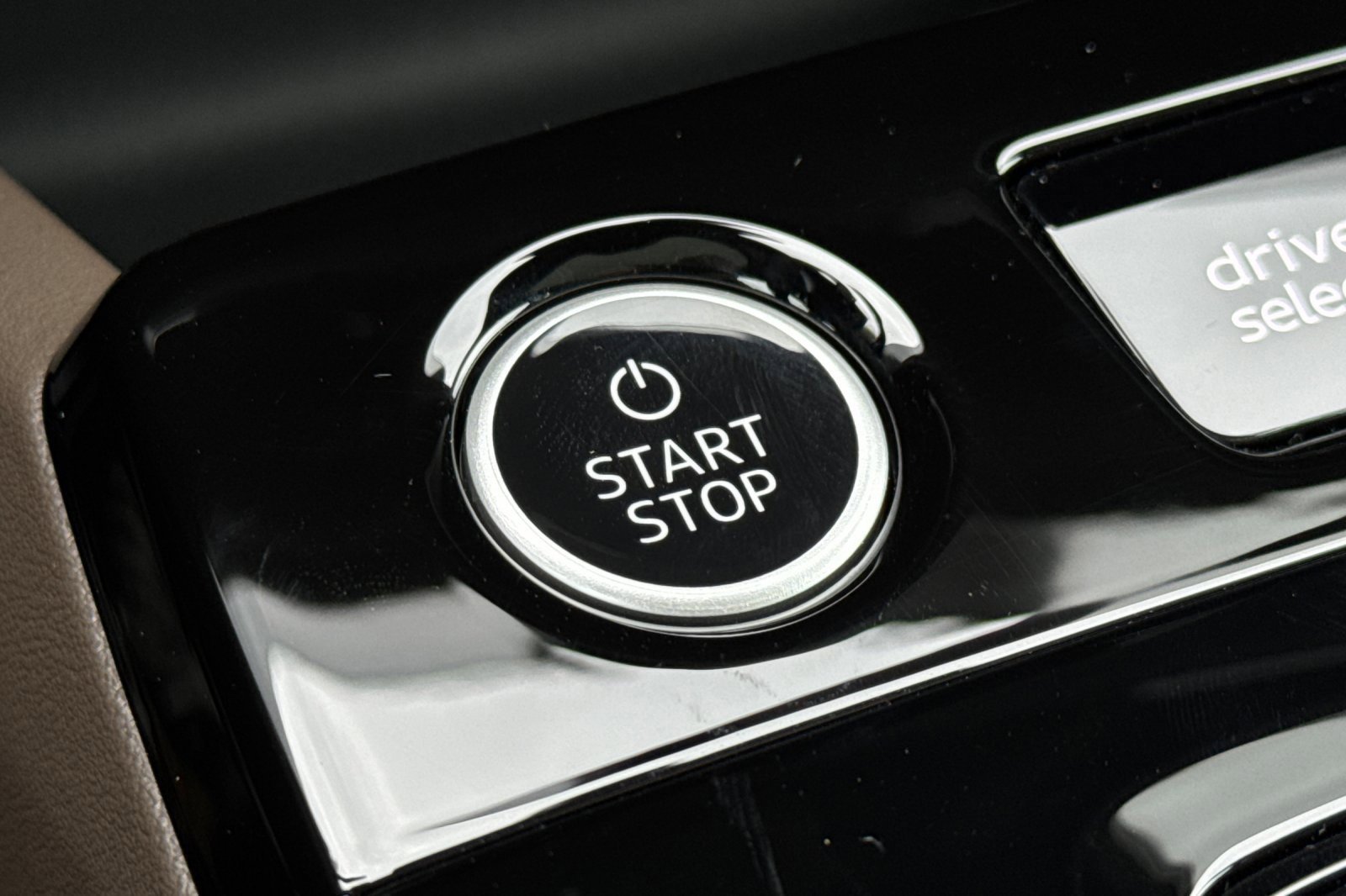 New 2025 Audi A6 e-tron Premium Plus image 19