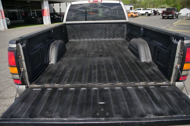 Used 2001 GMC Sierra 3500 4x4 Extended Cab image 23