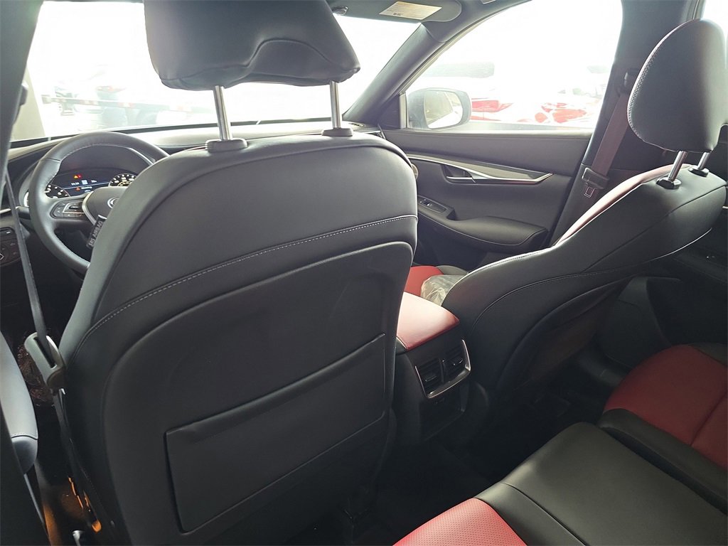 New 2025 INFINITI QX50 Sport image 12