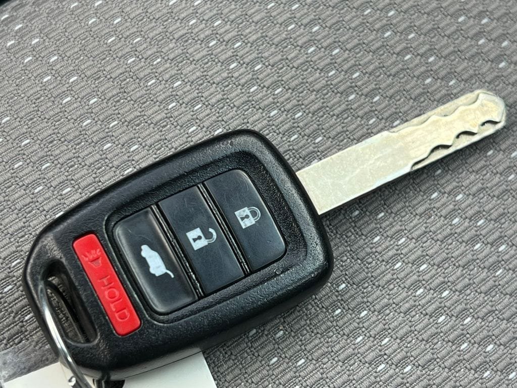 Used 2016 Honda HR-V LX image 22