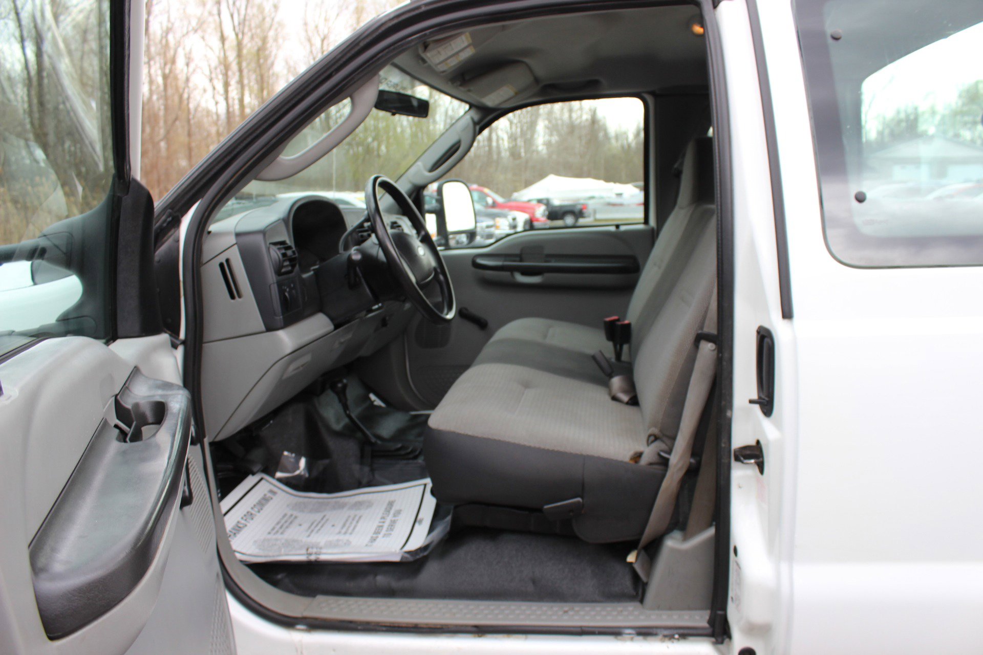 Used 2005 Ford F250 XLT AWD/4WD image 15