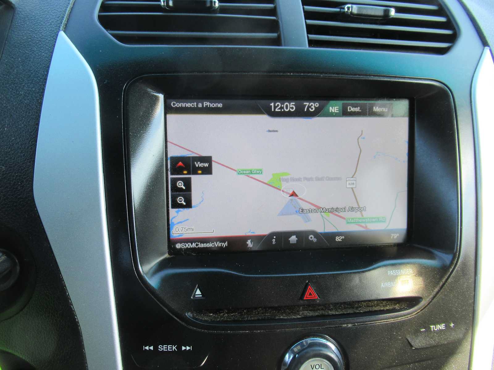 Used 2014 Ford Explorer XLT w/ Equipment Group 202A FWD image 28