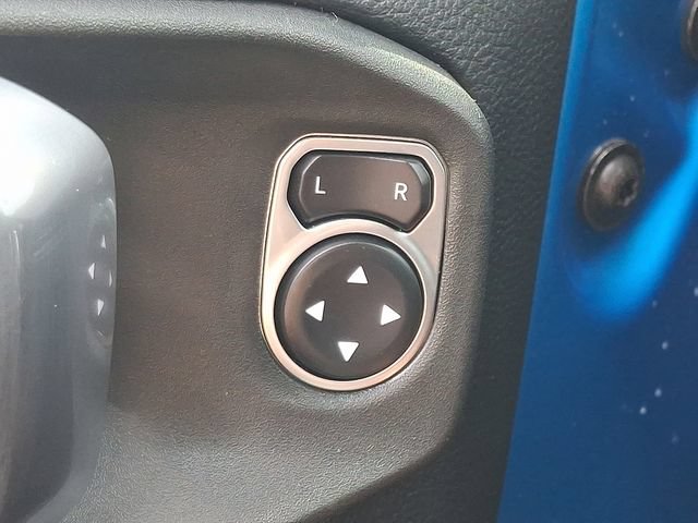 Used 2025 Jeep Wrangler Unlimited Sahara AWD/4WD image 27