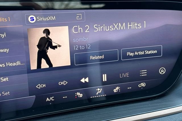 New 2026 Buick Envision Sport Touring image 21