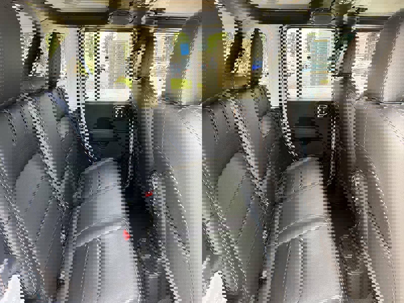 Used 2023 Jeep Wrangler Sahara w/ Cold Weather Group image 30