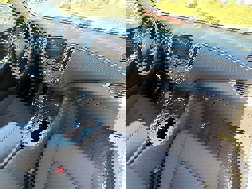 Used 2024 Chevrolet Malibu LT image 43