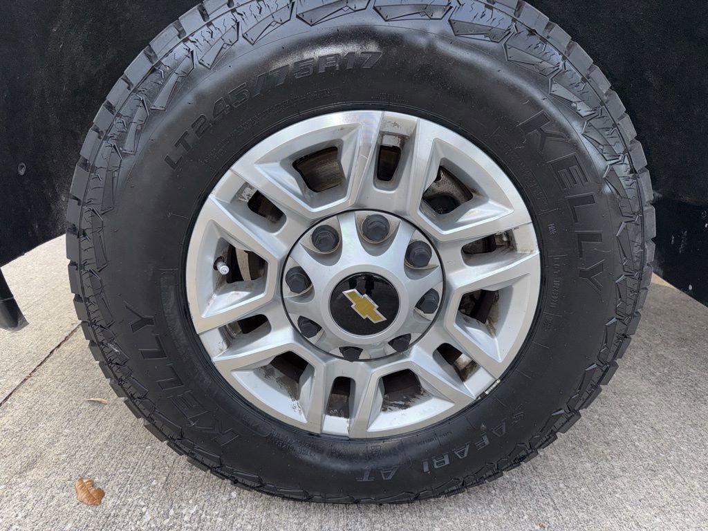 Used 2020 Chevrolet Silverado 2500 LT w/ All Star Edition image 41