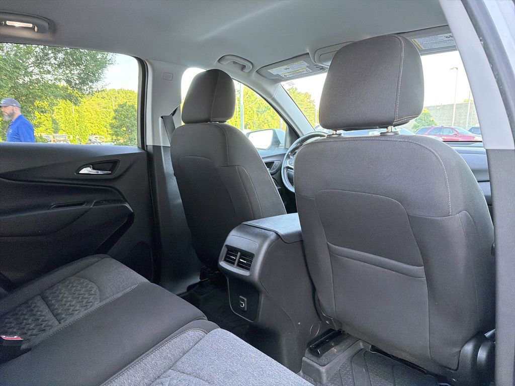 Used 2022 Chevrolet Equinox LT FWD image 17