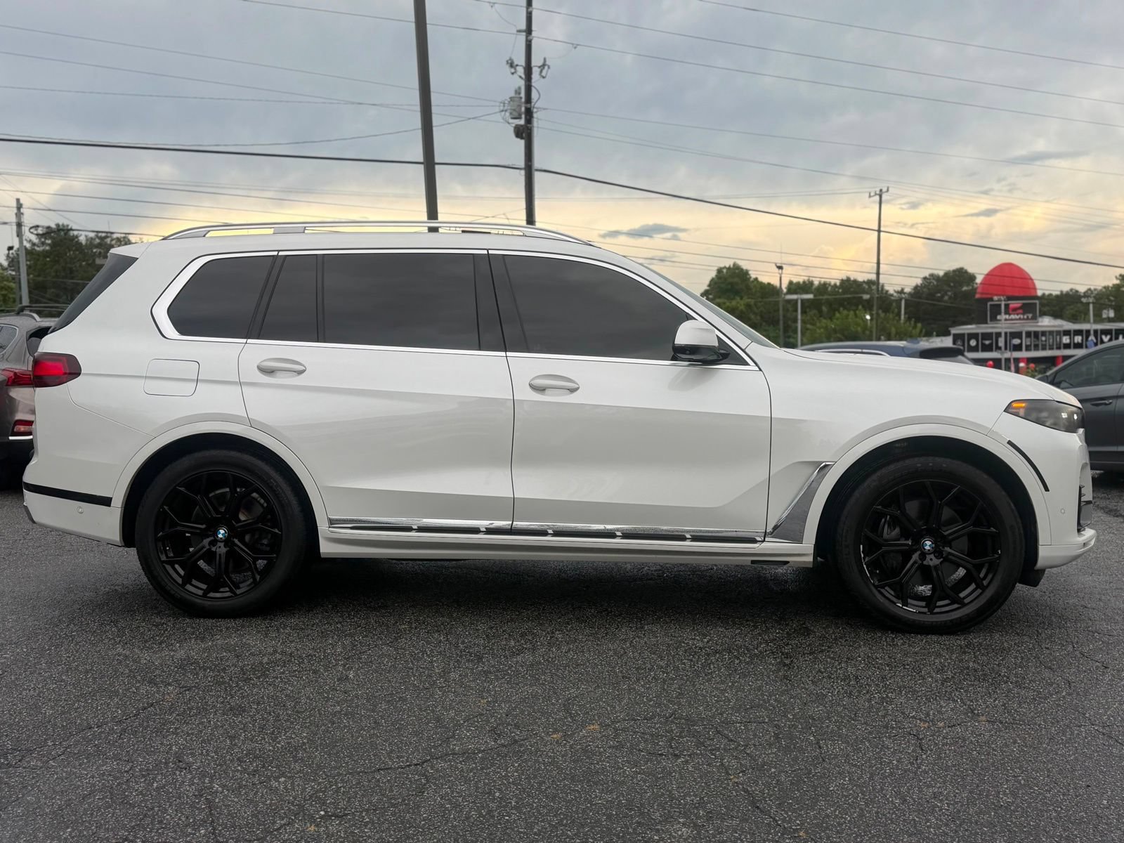 Used 2019 BMW X7 xDrive50i w/ Premium Package AWD/4WD image 7