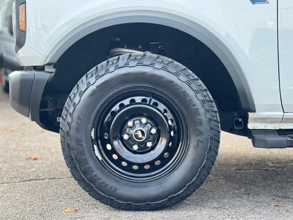 Used 2022 Ford Bronco Black Diamond image 11