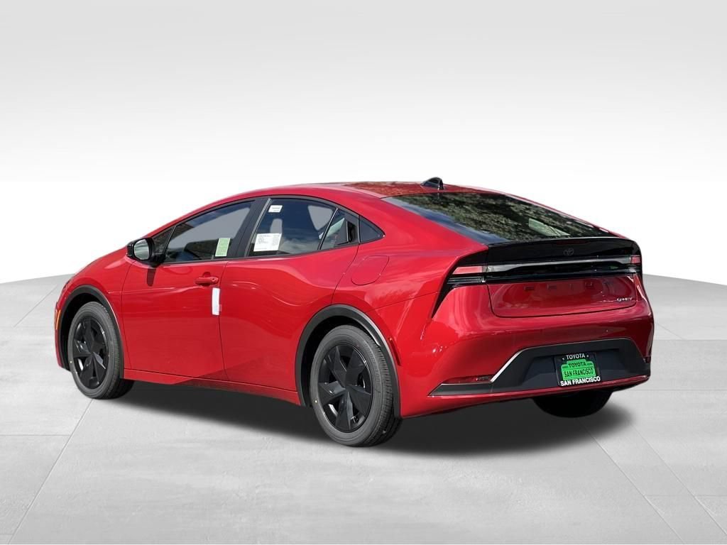New 2026 Toyota Prius Plug-In Hybrid FWD image 3