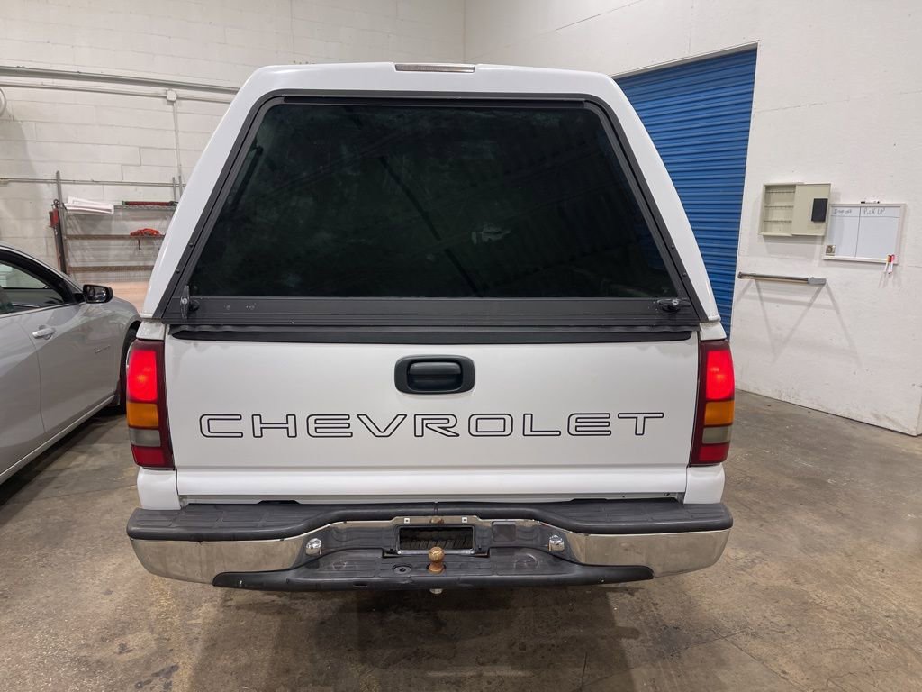 Used 2000 Chevrolet Silverado 1500 Base w/ Exterior Appearance Pkg image 5