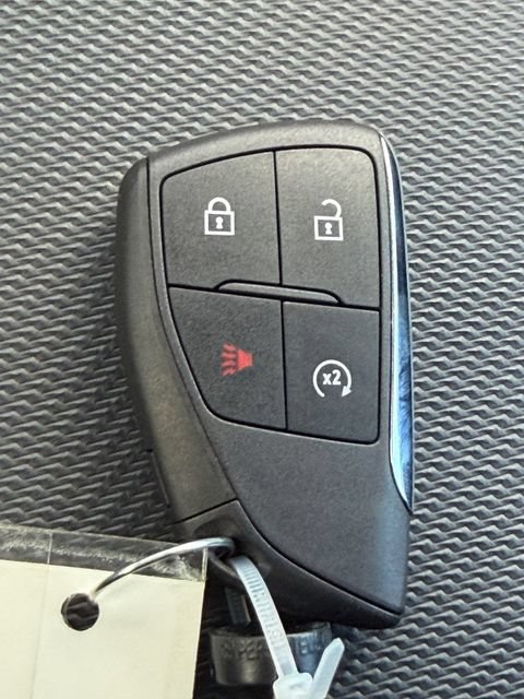 Used 2025 Chevrolet Equinox LT FWD image 24