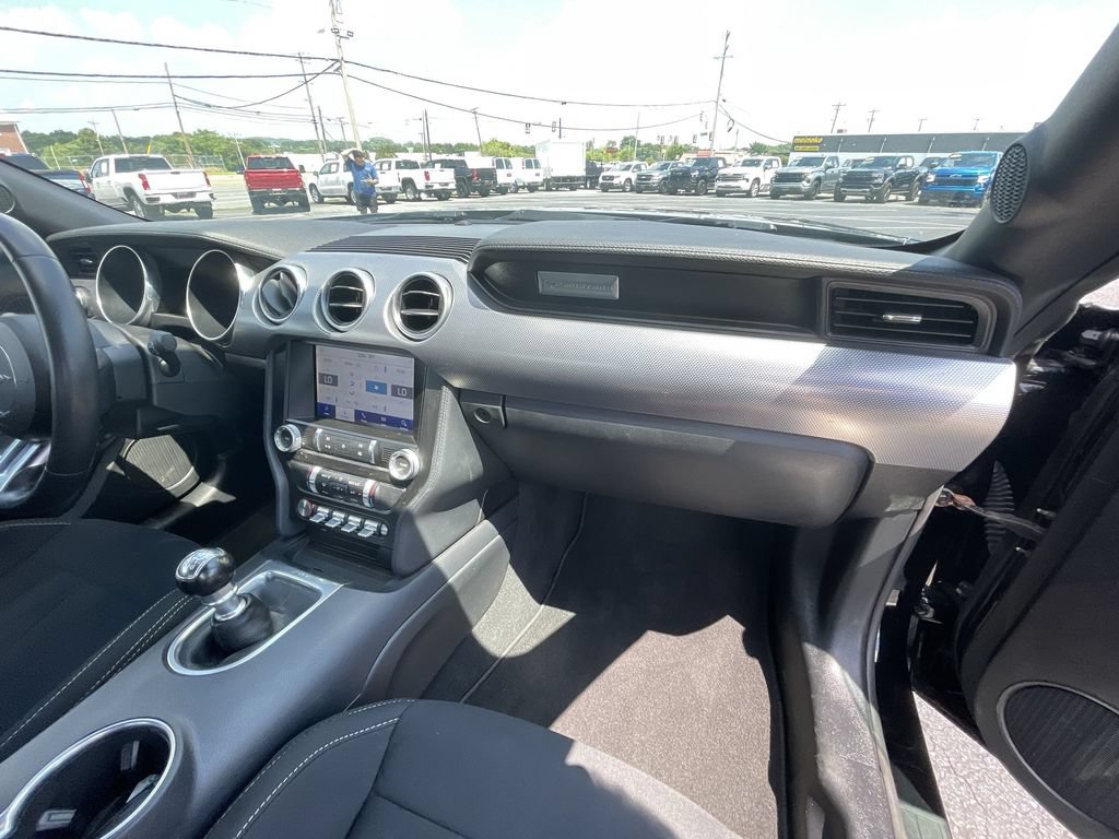 Used 2021 Ford Mustang GT w/ Equipment Group 301A RWD image 26